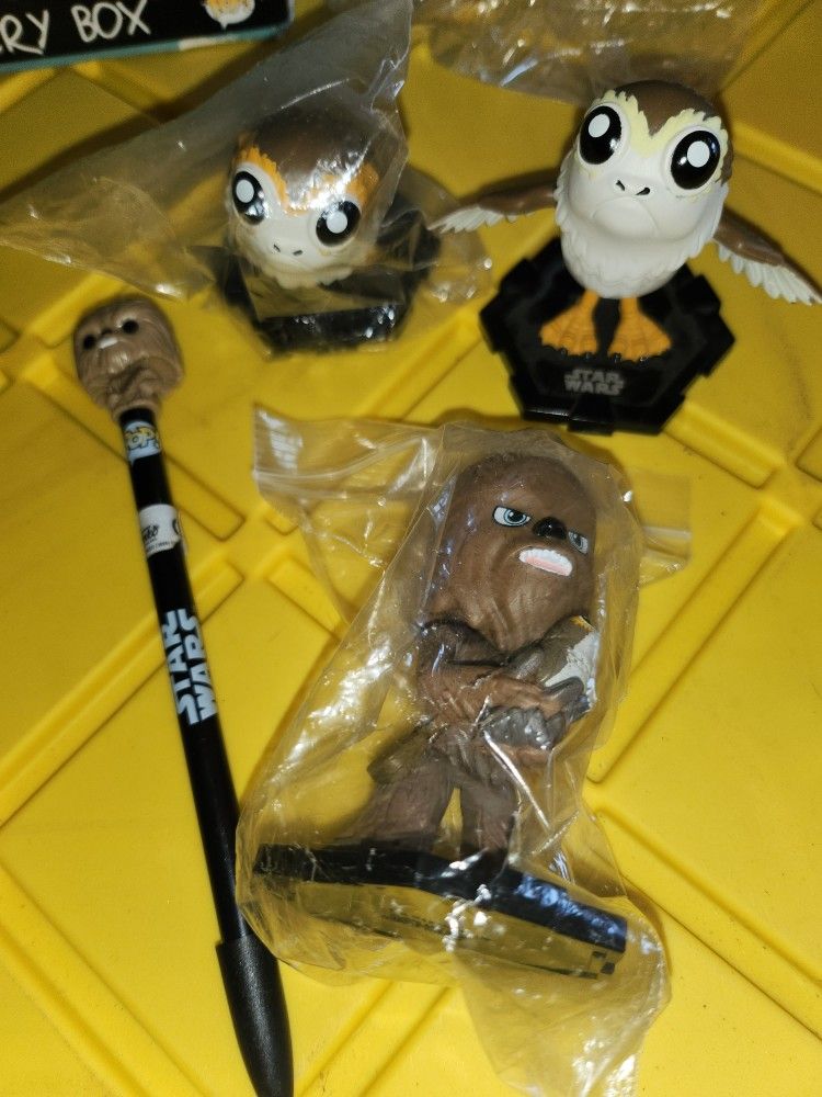 Chewbacca and Porgs funko minis/pen lot