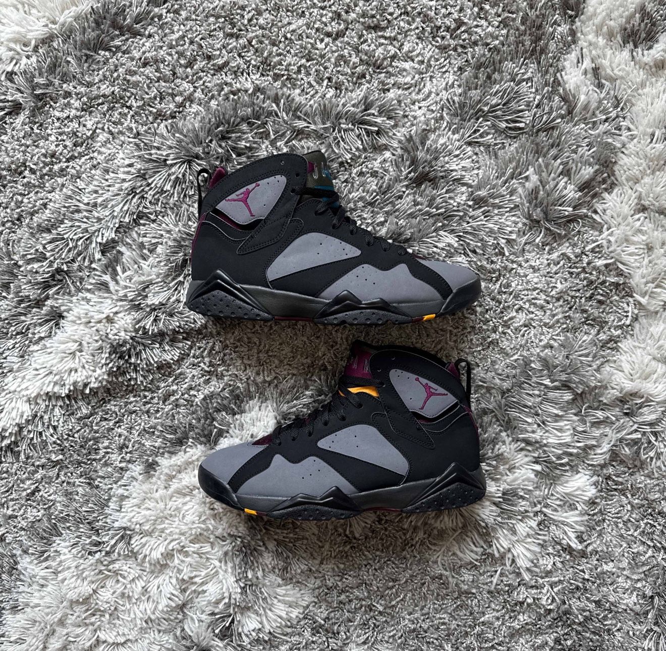 NIKE AIR JORDAN VII 7 RETRO BLACK BORDEAUX GRAPHITE GREY FOG BRED 304775-034 9.5