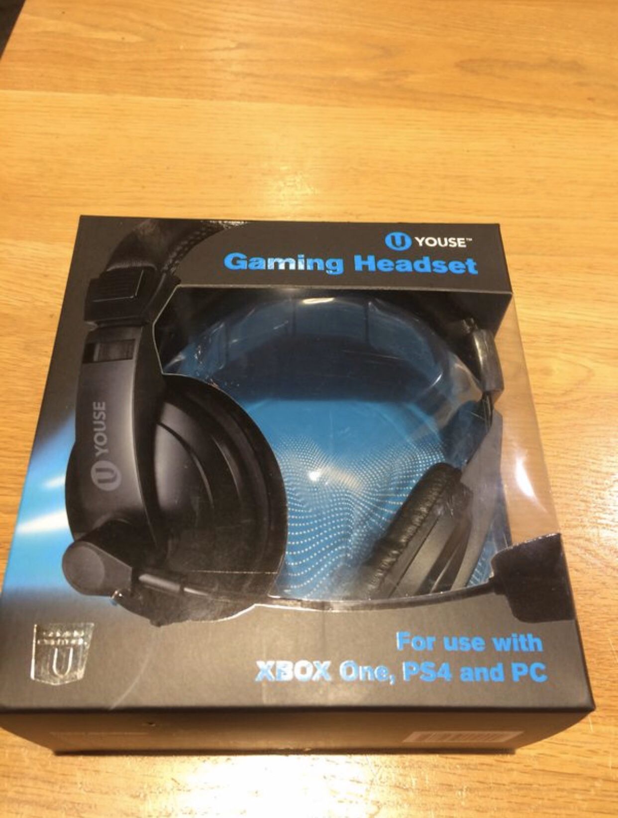 Gaming headset for PS4 and Xbox 1 also can be used for PC