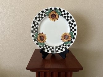 Vintage "Sunny" pattern by TableTops 10.5" Dinner Plate
