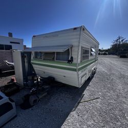 1978 Wilderness Camper NO LEAKS, 
