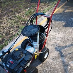 4250 Airless Striping Machine