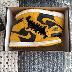 1985 Air Jordan 1’s (Black/Yellow Color-way)