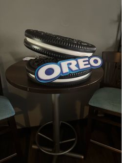 oreo sign