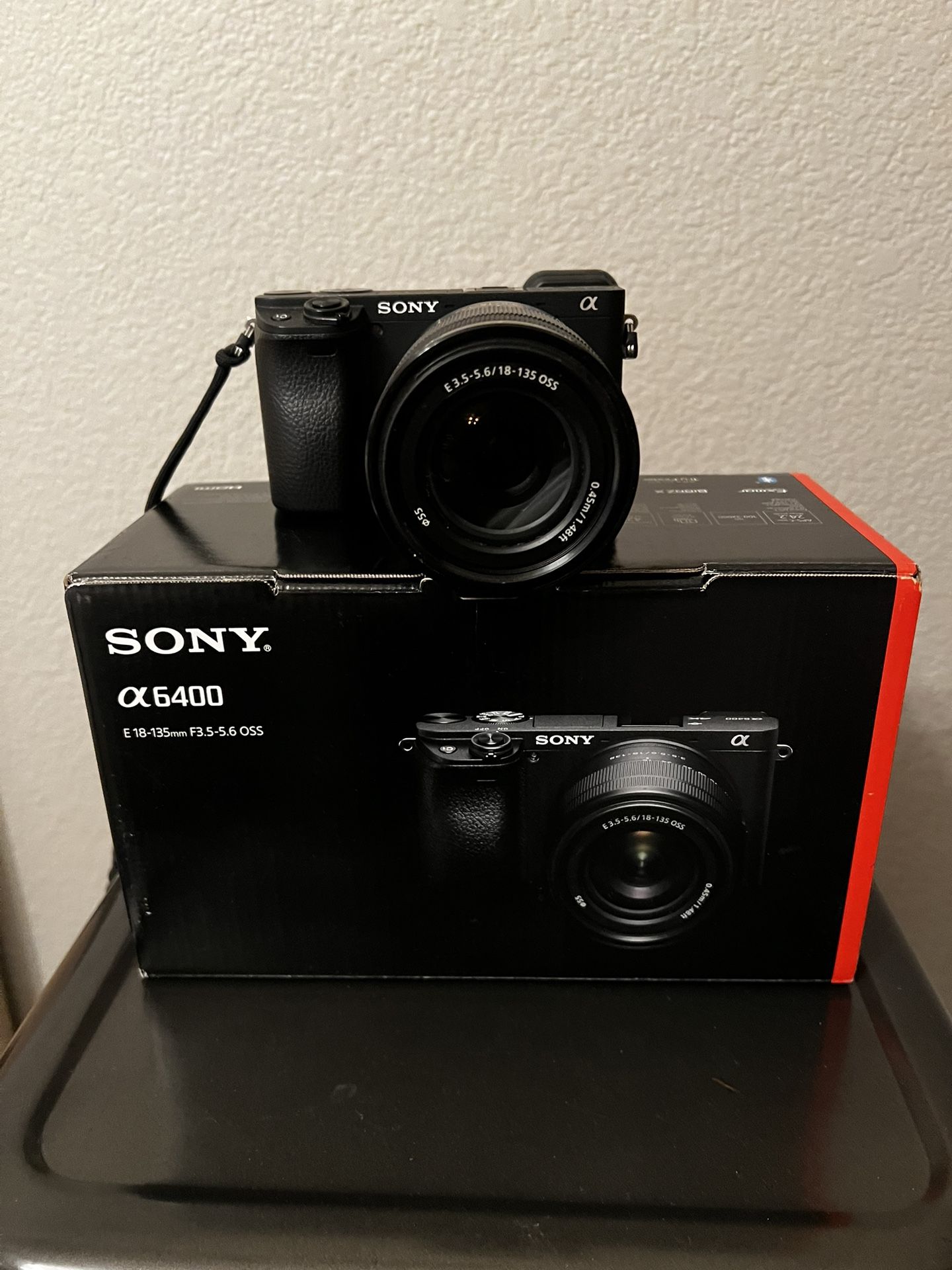 Sony Alpha a6400 with 18-135mm Lens – Professional Quality in Your Hands