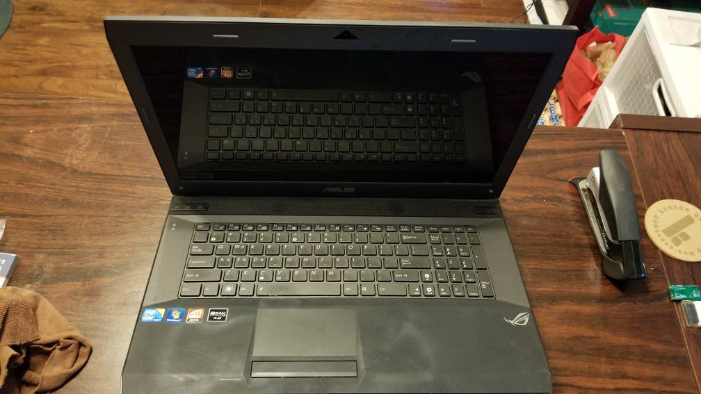 Asus ROG G73JH (Gaming Laptop)