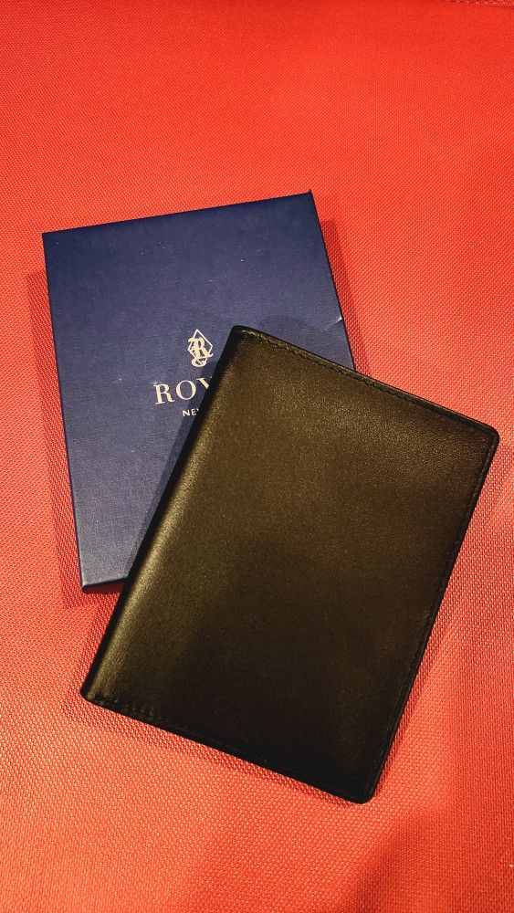 ROYCE PASSPORT WALLET