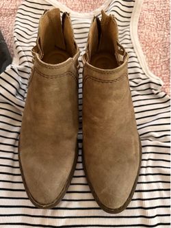 Ladies shoes