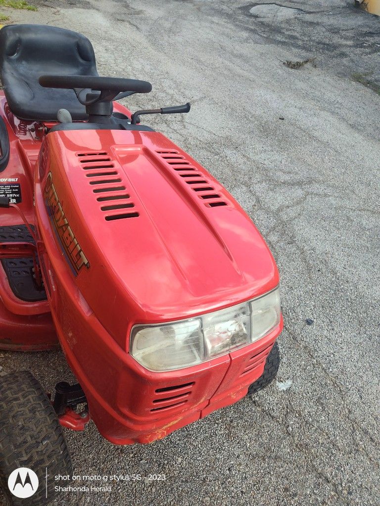 Troy Built Automatic Riding Lawn Mower
