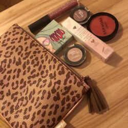 Ipsy Make Up Bag Brand New