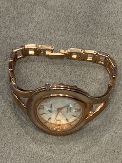 Ladies Watch. With Mother Of Pearl Face. Like New Condition. 