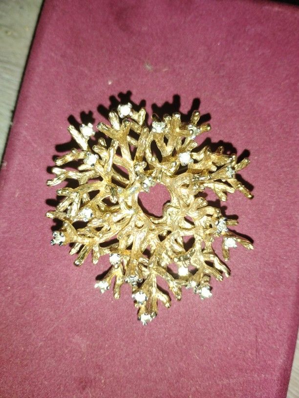 RARE PIN BROOCH