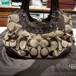Coach Mono Gran Shoulder Bag 