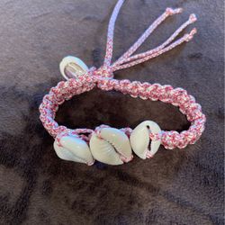 Macrame With Sea Shoals Bracelet