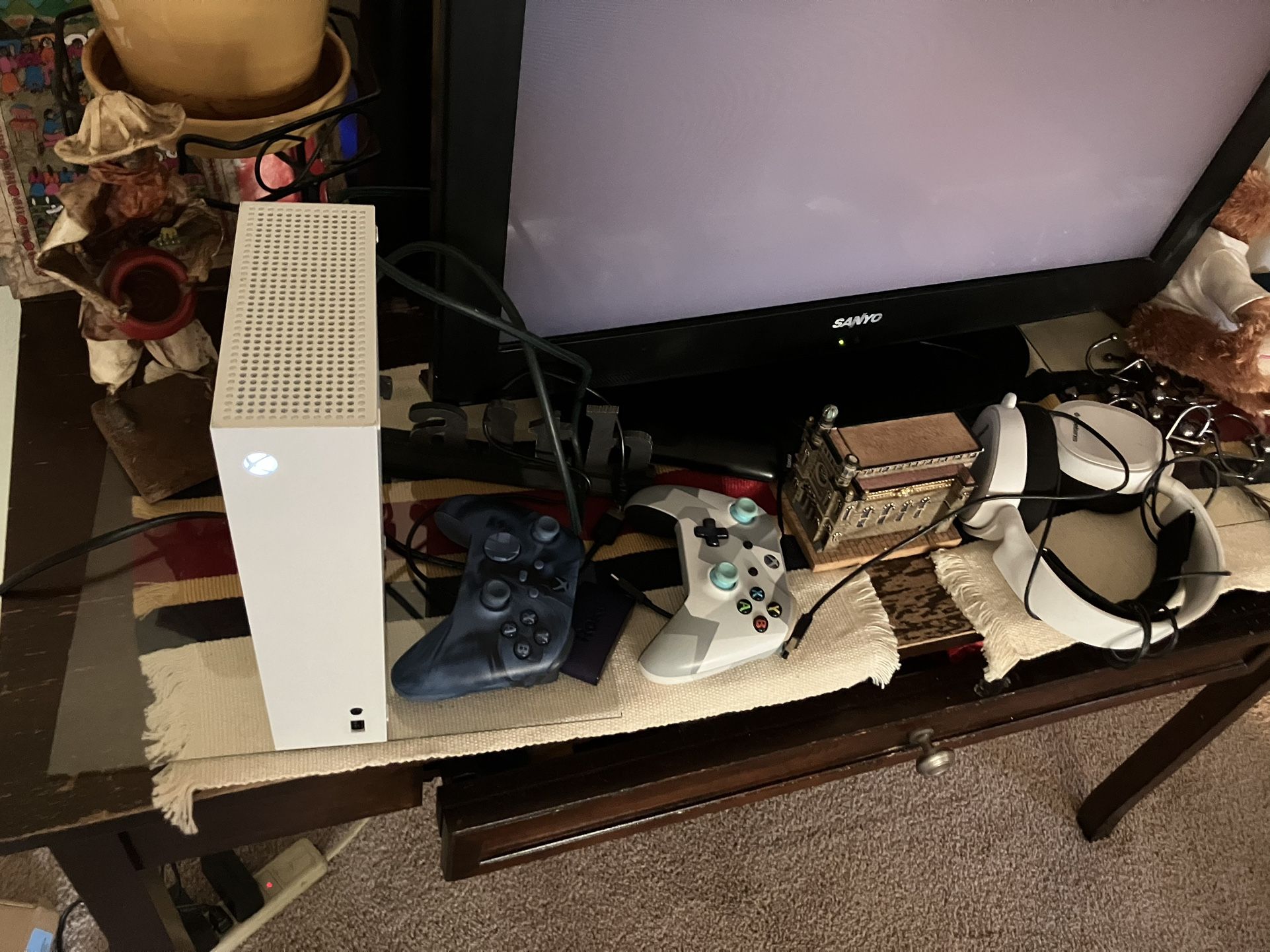 Xbox Series S 2 Controllers & Headset
