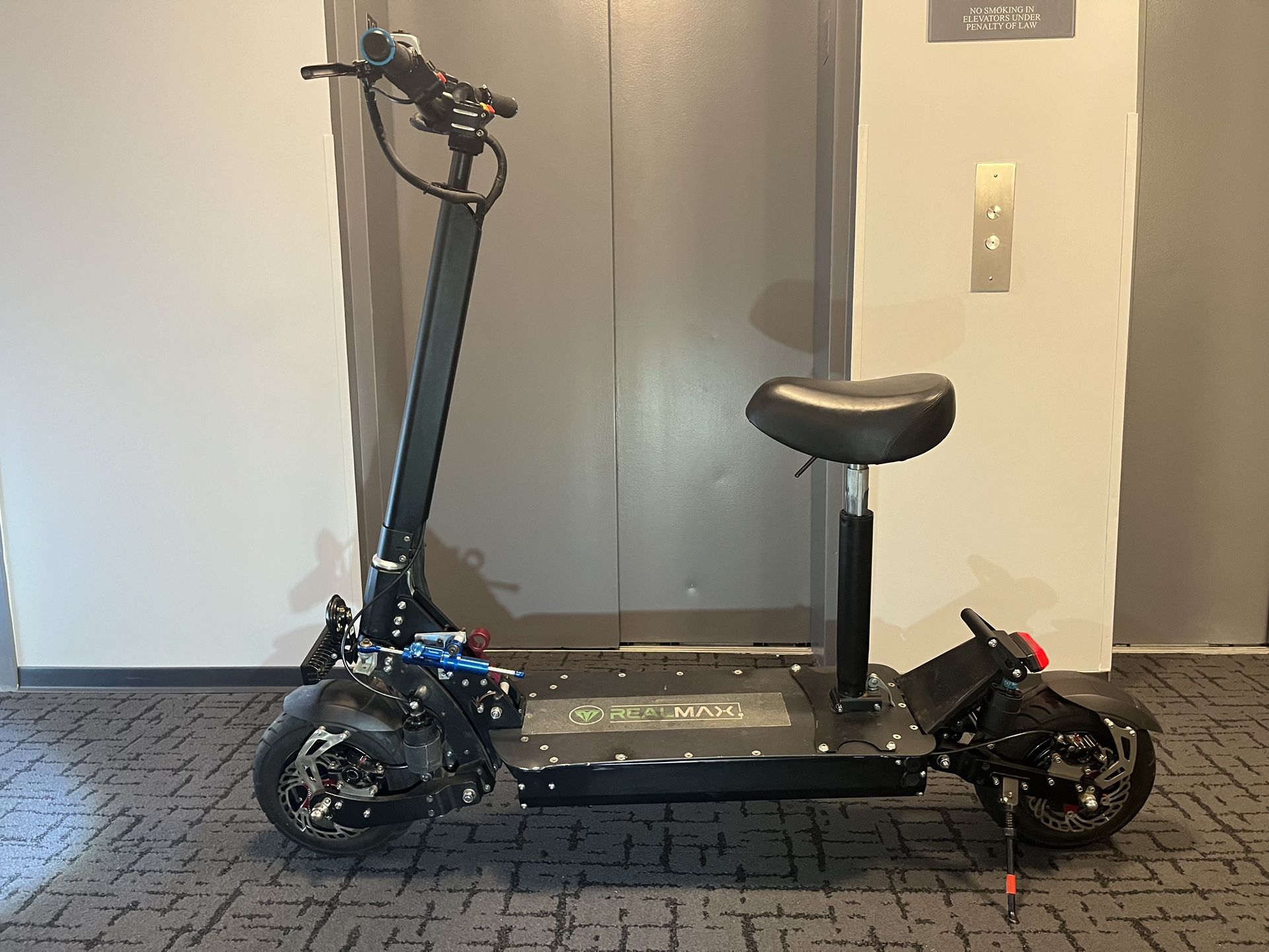 RealMax 60V E -Scooter / Dual 3500W 35Ah