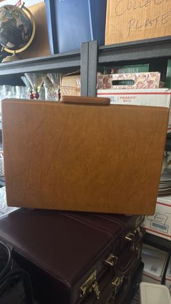 Vintage Tan Hard Shell Briefcase