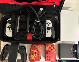 Nintendo Switch OLED Bundle
