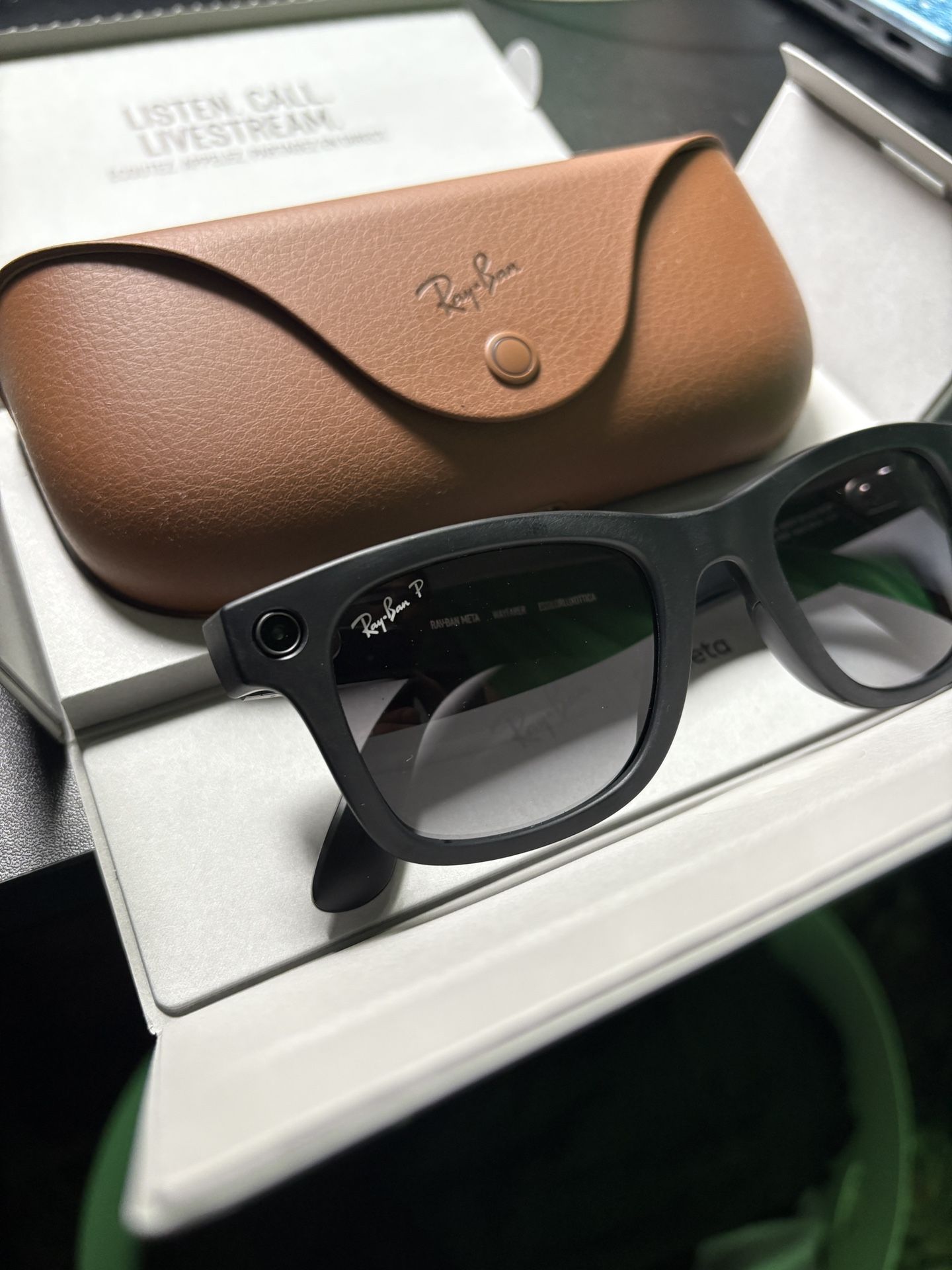 Brand New Matte Black Polar Gradient Graphite Rayban Meta AI Glass