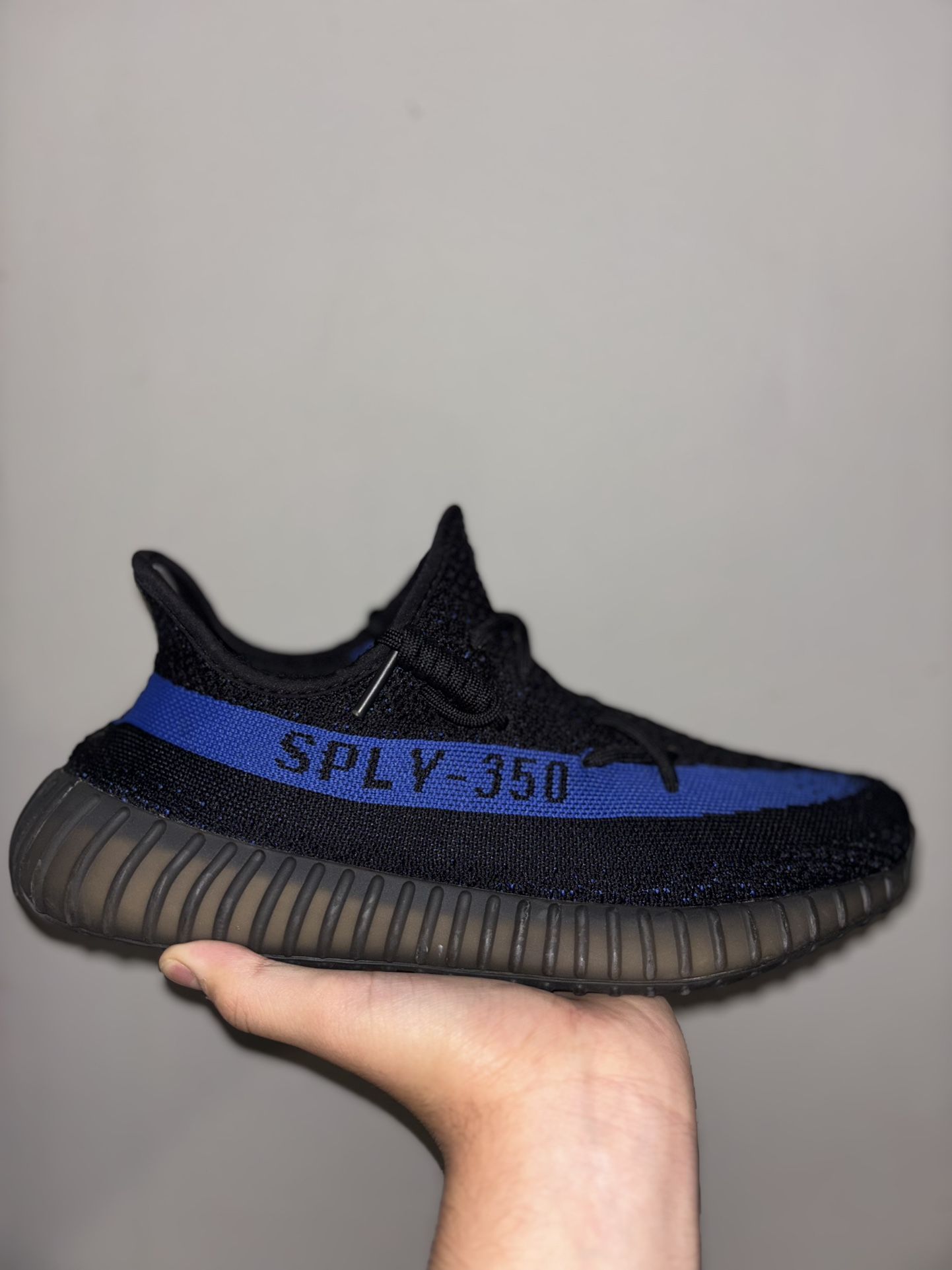 YEEZY 350 V2 "Dazzling Blue" 2022