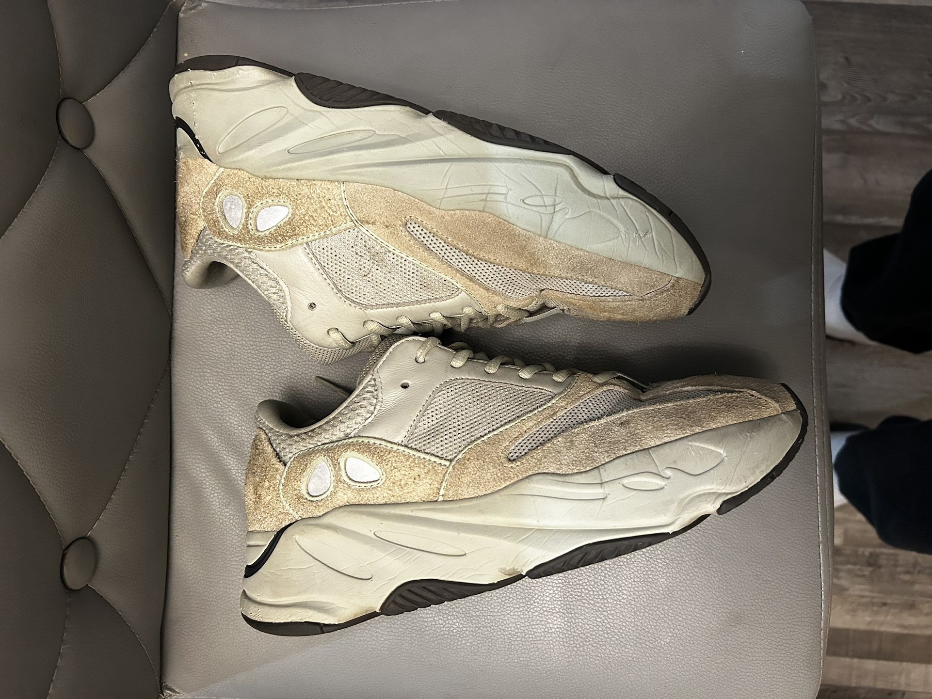 Yeezy 700 Salt 