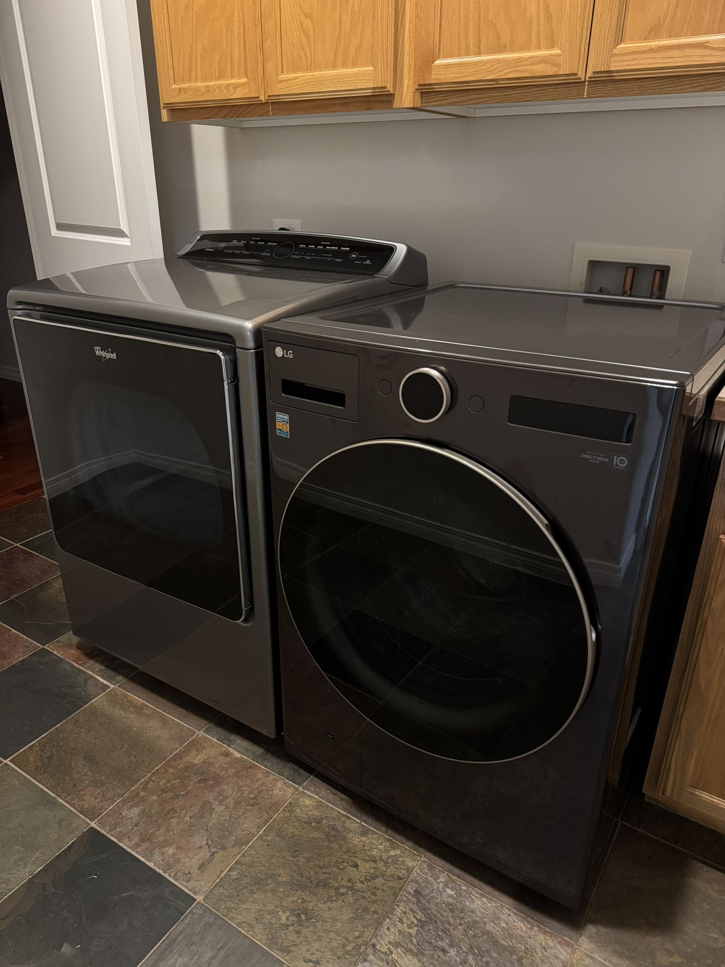  LG Front Load Washer – WM6500HBA – Like New – $650