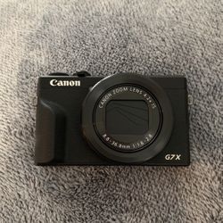 Canon G7X Mark III