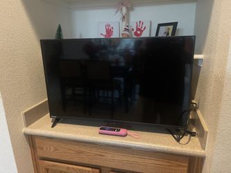 ROKU TV (Phillips) 32 Inch!