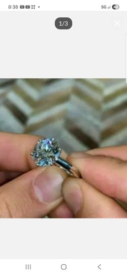 GENUINE SILVER 3 CT WHITE  MOISSANITE RING