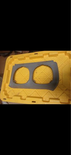 1970 chevelle oem rt head light bezel