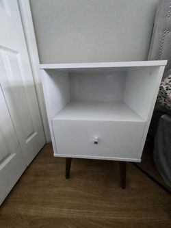 Night stand