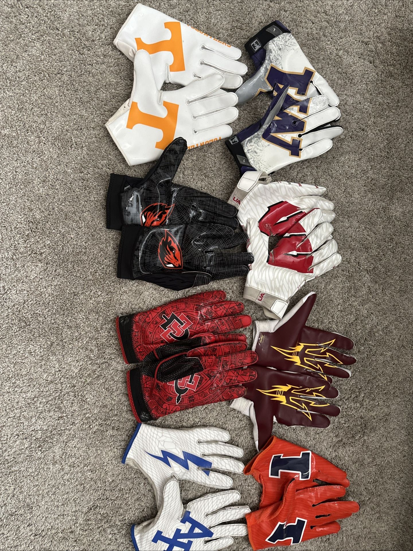 College Gloves