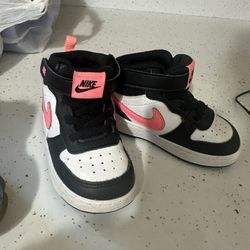 nike size 7 girl toddler shoe 