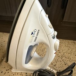 Black & Decker iron