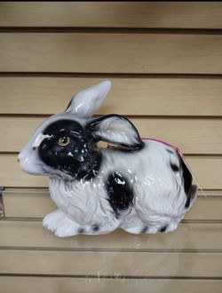 Porcelain Rabbit / Bunny Figurine ( NEW ) black & white. Easter