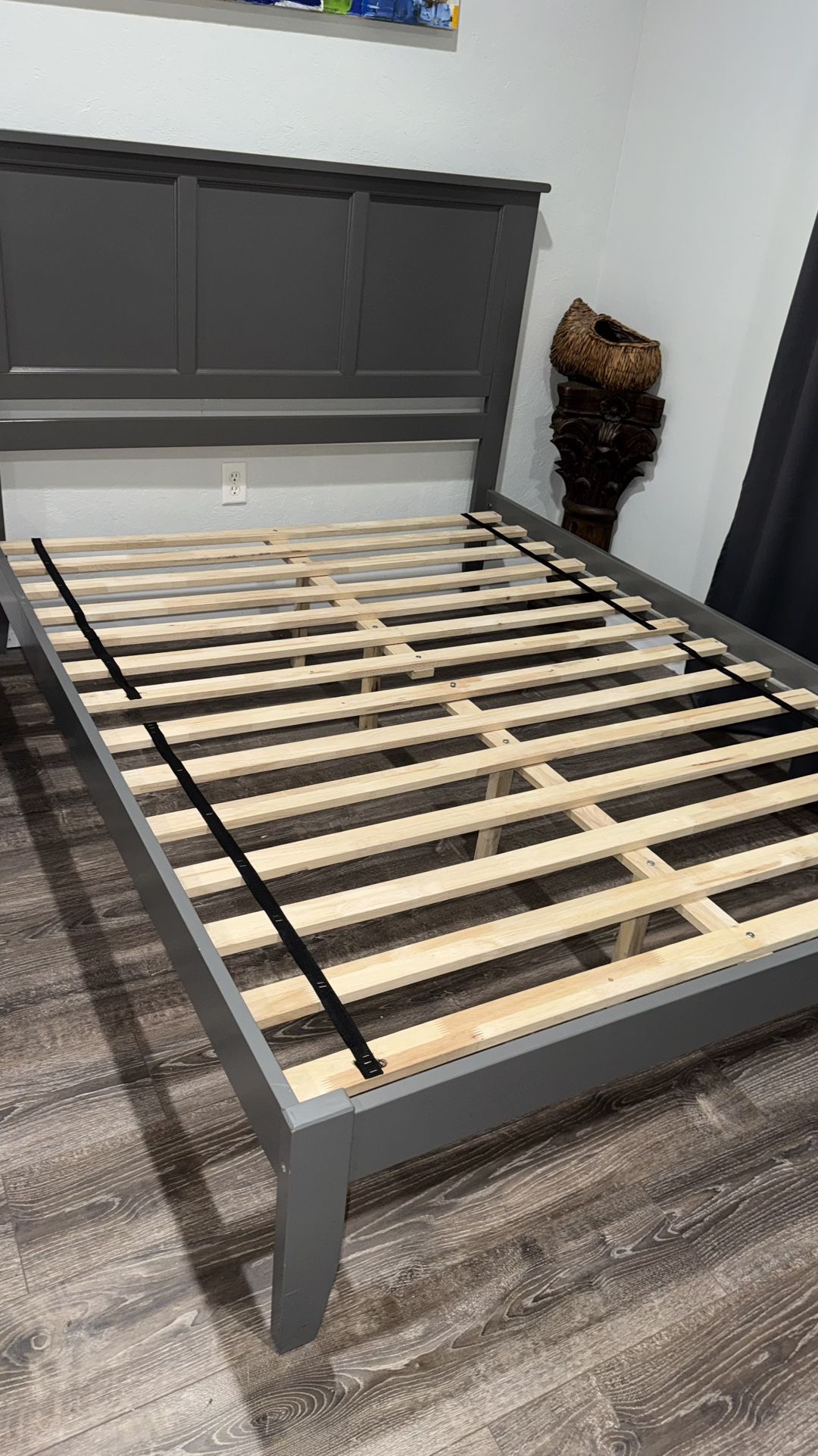 Queen Bed Platform frame 