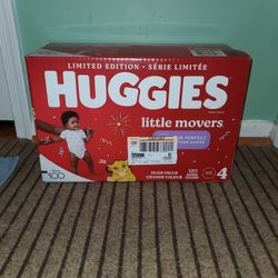 Box Huggies 120 Diapers Size 4