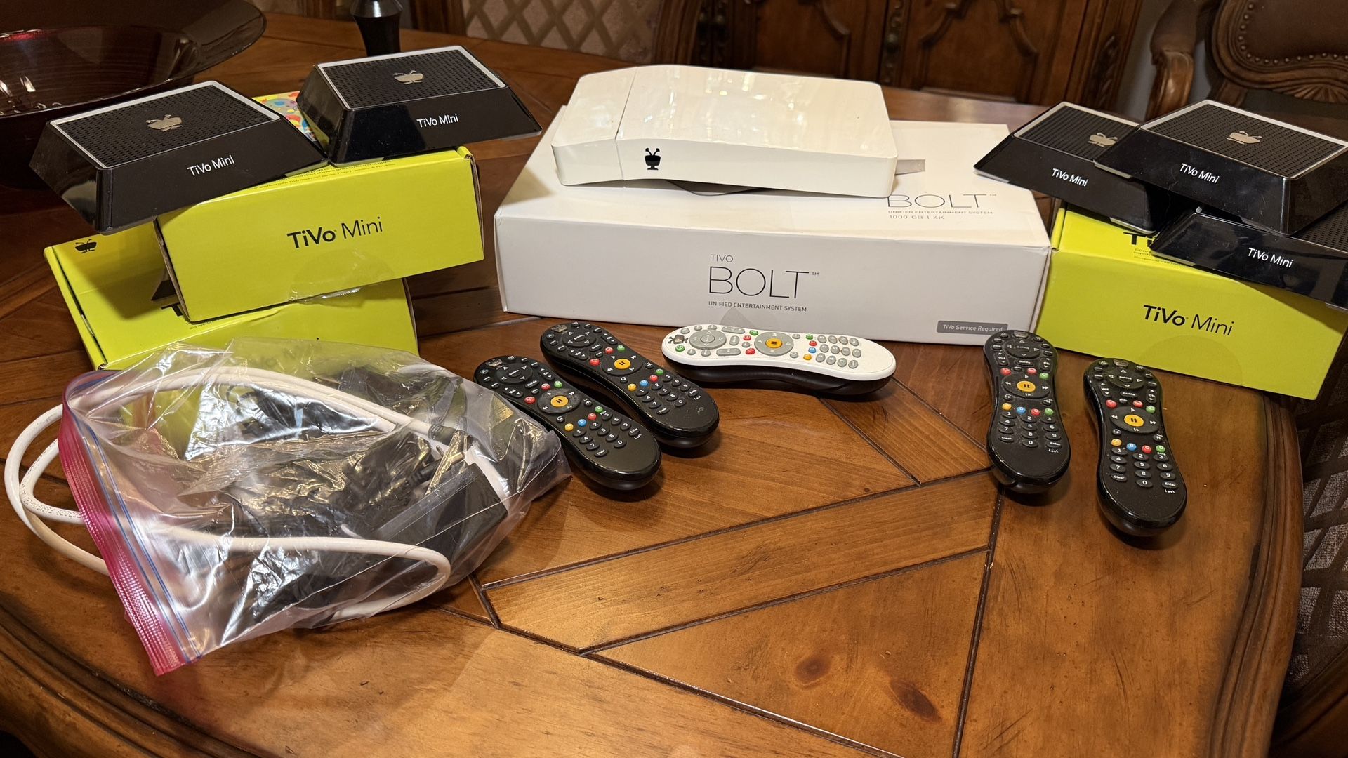 TIVO OTA DVR WITH 5 TIVO MINIS &  REMOTES