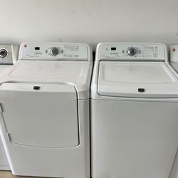 WASHER AND DRYER SET MAYTAG XL  