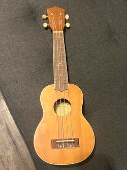 Mitchell Ukelele