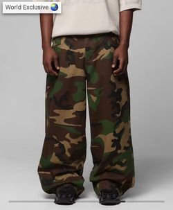 Loiter Baggy Camo jeans 