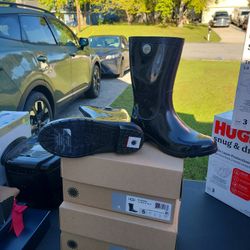 NEW IN BOX UGG RAIN BOOTS 