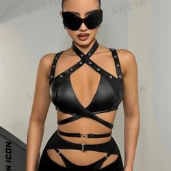 Women’s Halter Neck Hollow out Top 