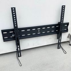 BRAND NEW $15 TV Wall Mount for 37-75 Inches TVs Tilt Bracket VESA 600x400mm, Weight Capacity 110 lbs