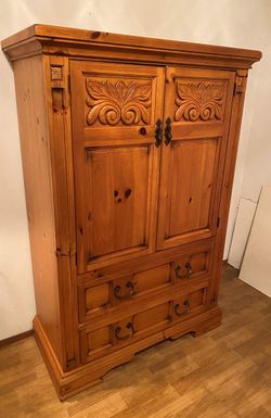Broyhill 4 piece Bedroom Set