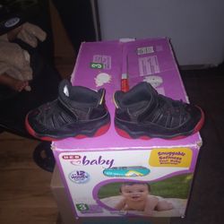 Babys Shoes Size 7 Michael Jordan 