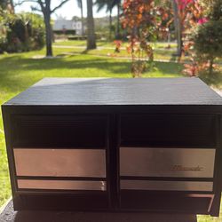 Cd holder with a variety of cd’s