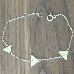 Brand New Unworn 18k Gold Women Bracelet 750