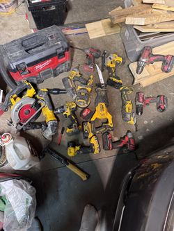 Various Dewalt And Milwaukee Tools Bundle