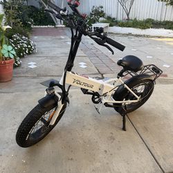 Voltour E-bike